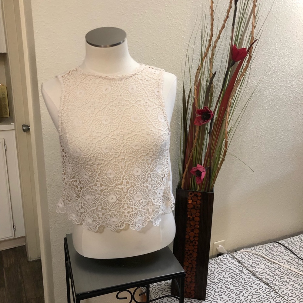 Knitted sleeves silhouette blouse